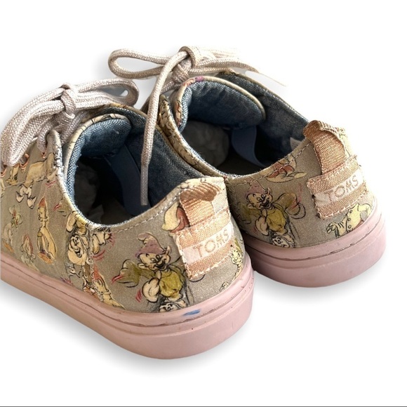 Toms Limited Edition Disney Seven Dwarfs Lenny Lace Up low top Kids Sneakers - Picture 11 of 12